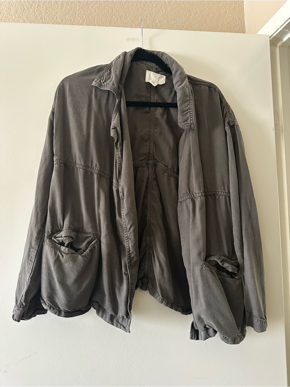 Thin jacket